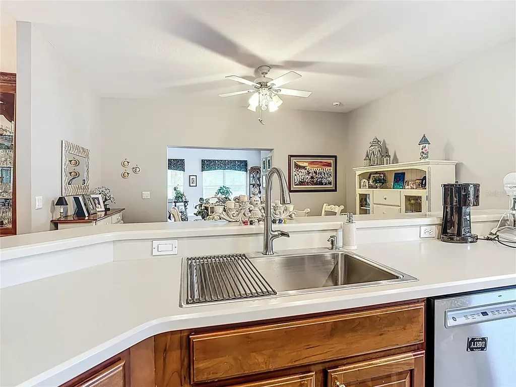 352 Hamrick Drive Kissimmee FL 34759