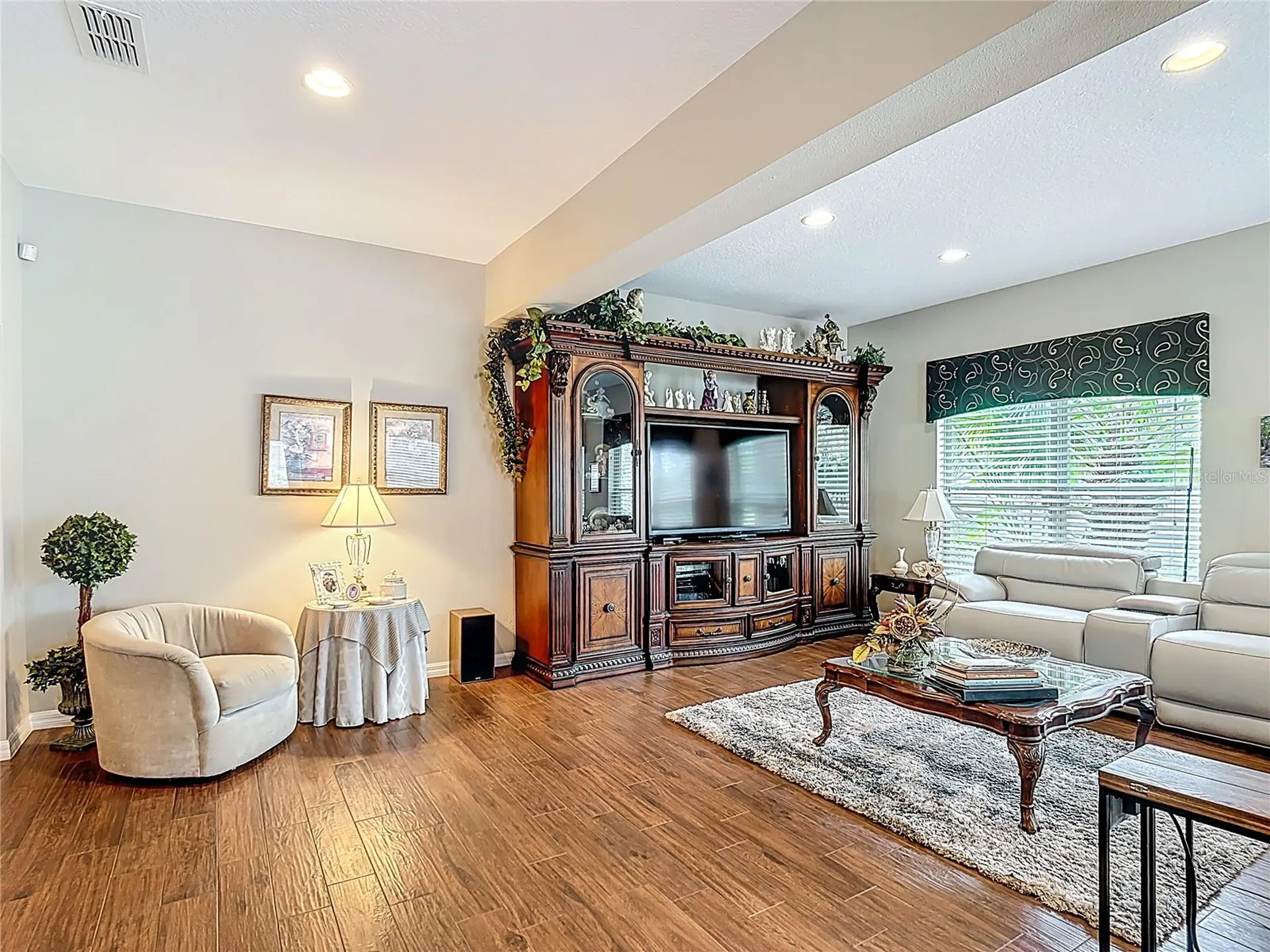 352 Hamrick Drive Kissimmee FL 34759