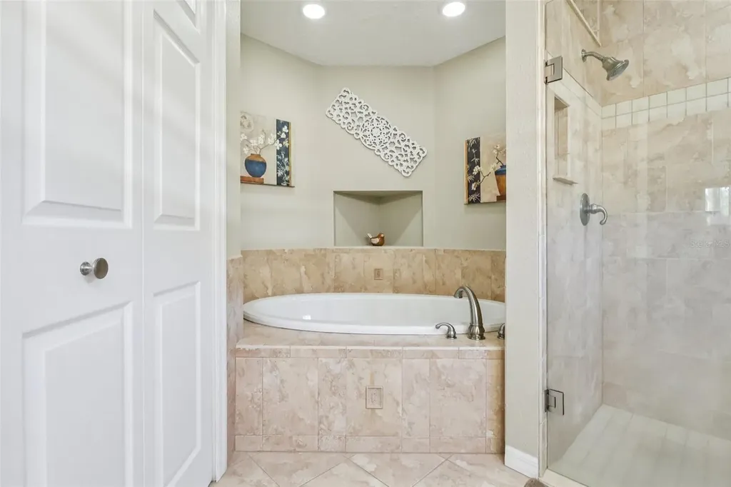 587 Juniper Way Tavares FL 32778