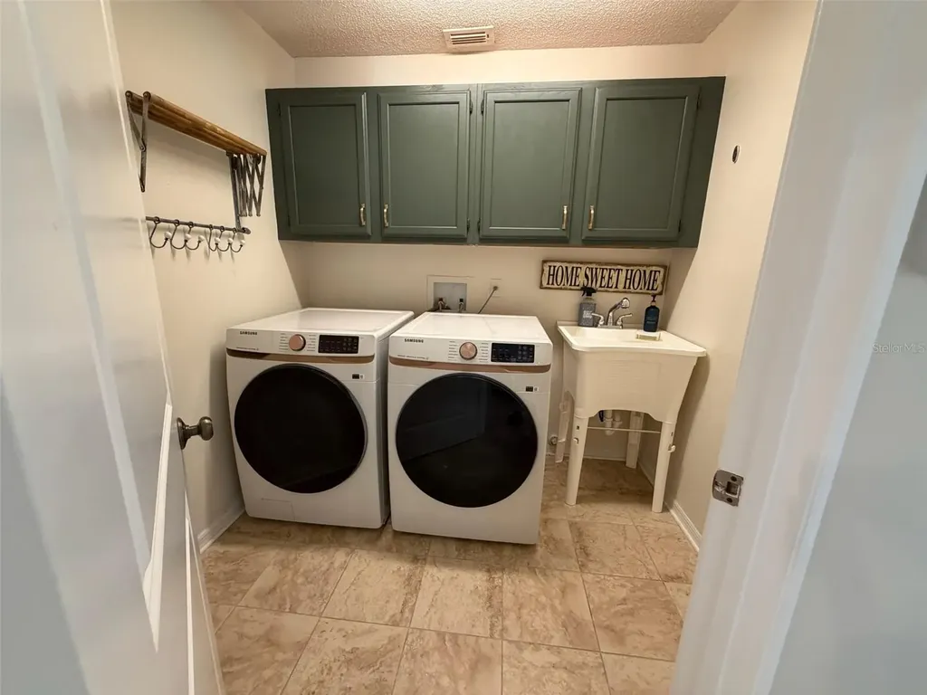 9115 Bay Side Court Orlando FL 32819