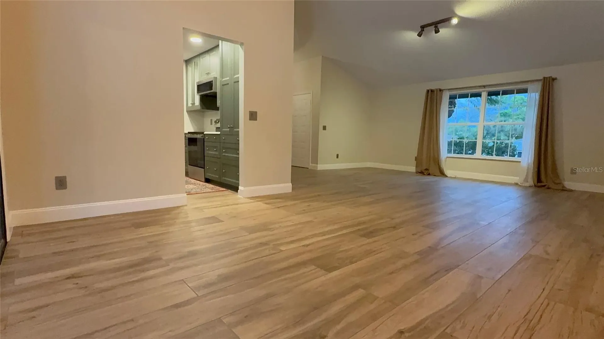 9115 Bay Side Court Orlando FL 32819