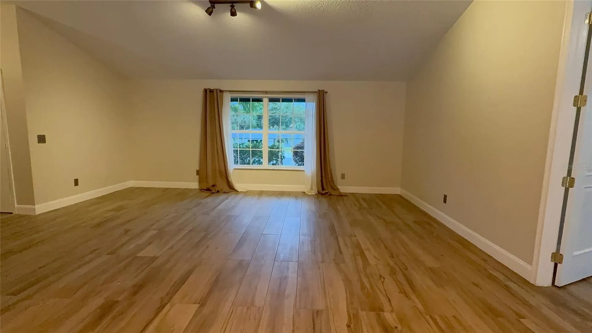 9115 Bay Side Court Orlando FL 32819