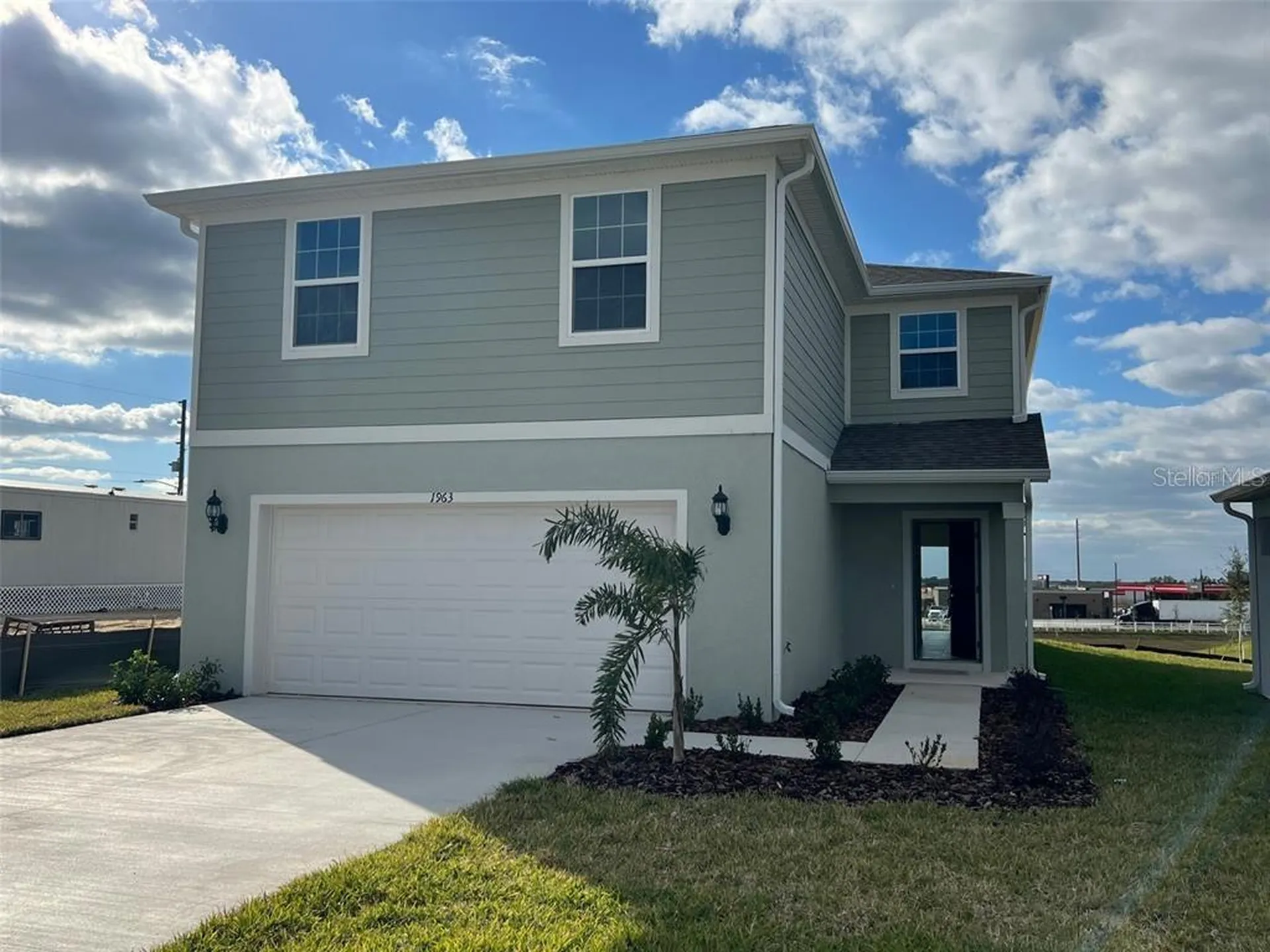 1963 Enchanting Court Davenport FL 33896