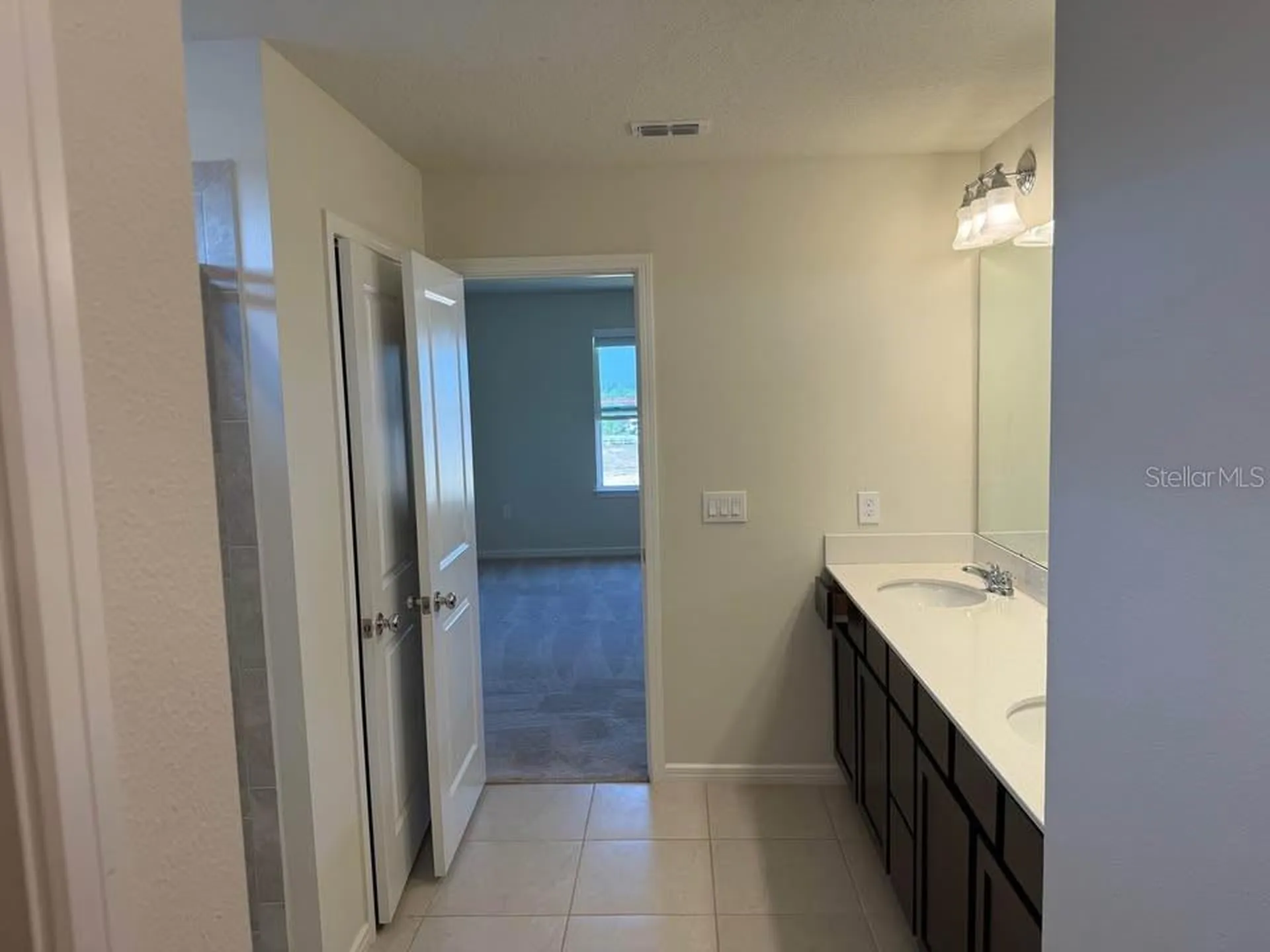 1963 Enchanting Court Davenport FL 33896