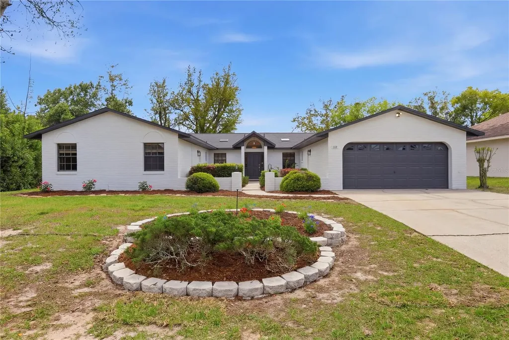 1111 S Cooper Drive Deltona FL 32725