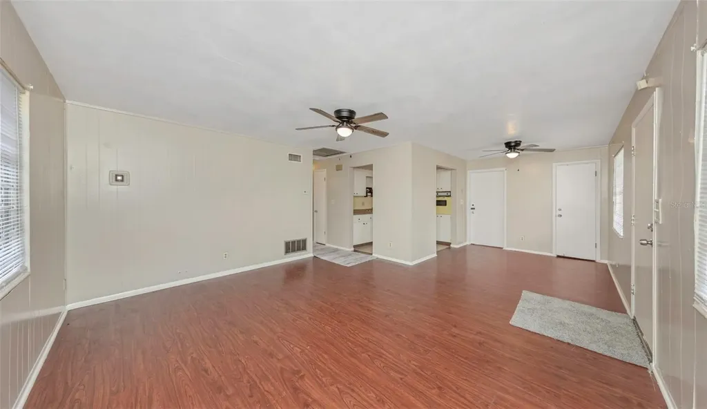 2423 Auburn Street S St Petersburg FL 33712