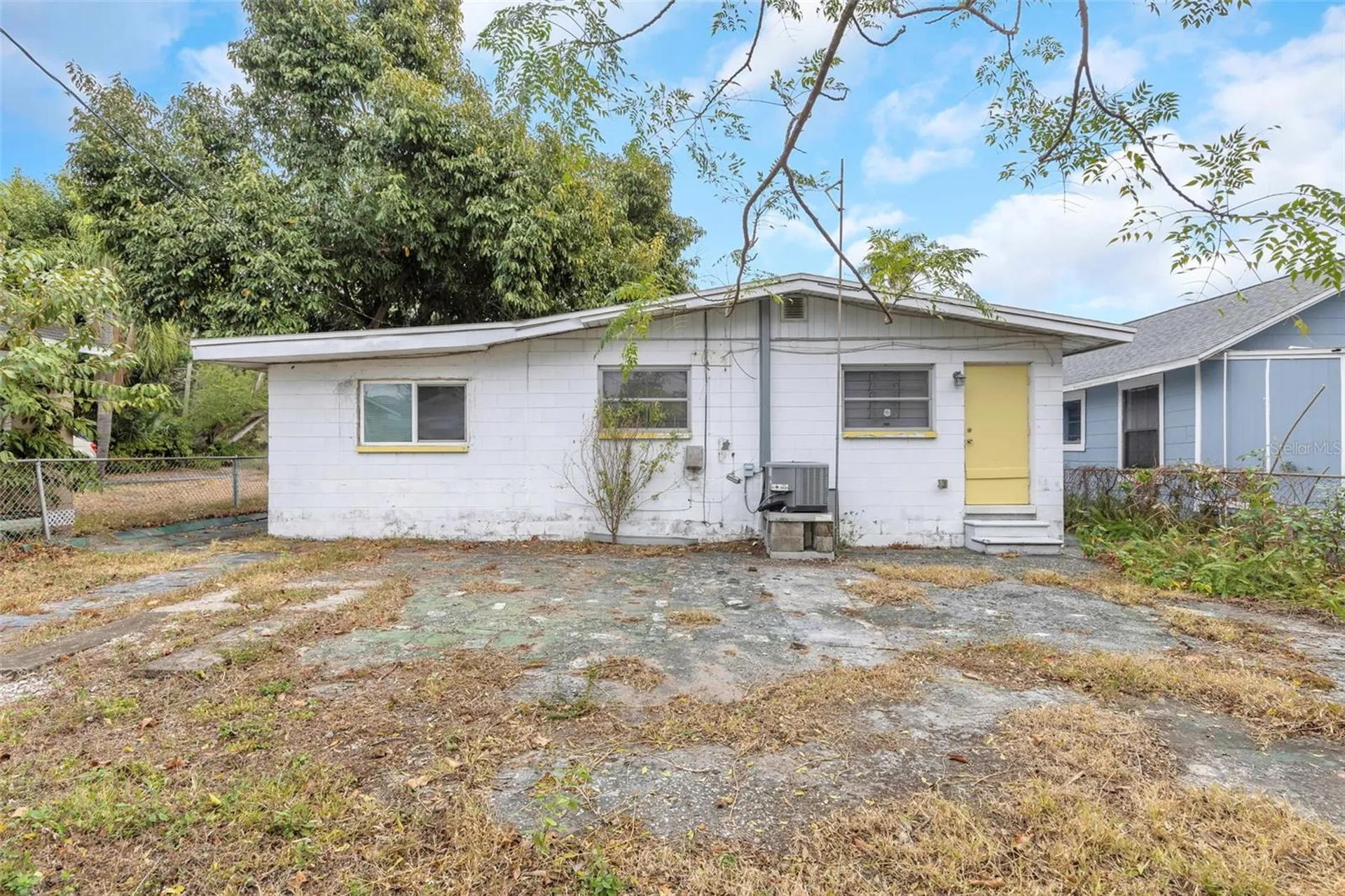 2423 Auburn Street S St Petersburg FL 33712