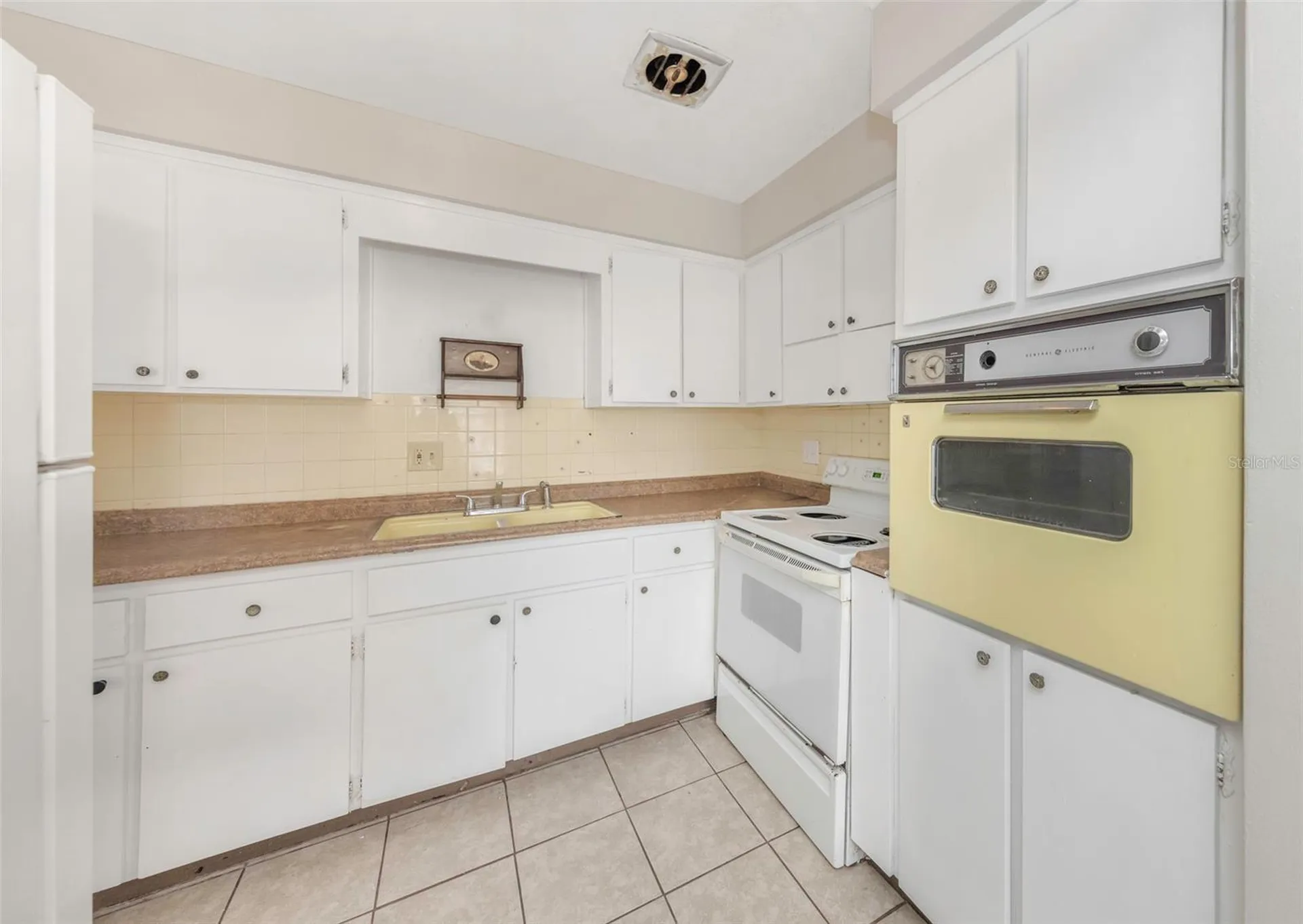 2423 Auburn Street S St Petersburg FL 33712
