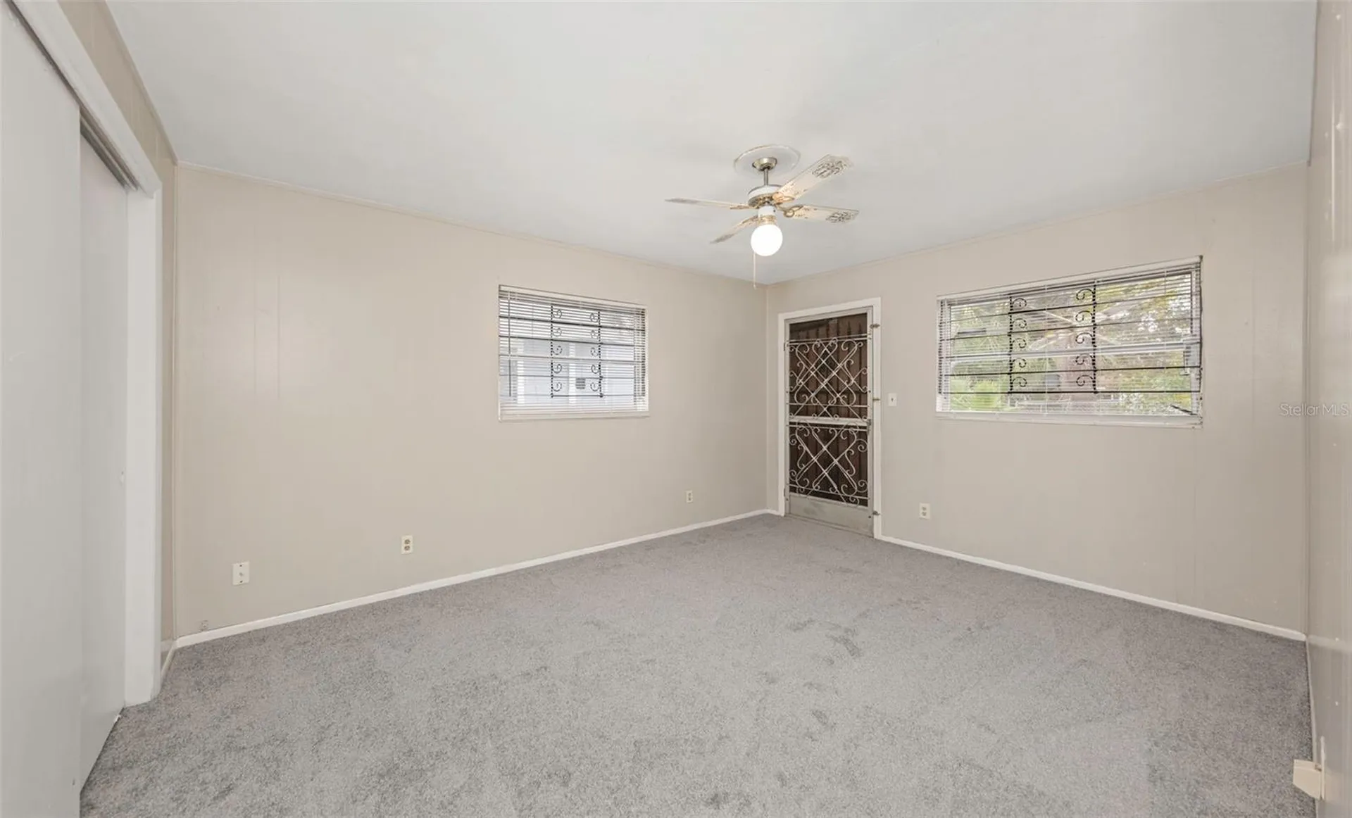 2423 Auburn Street S St Petersburg FL 33712