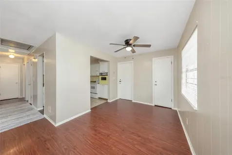 2423 Auburn Street S St Petersburg FL 33712