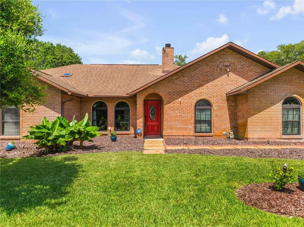 171 Live Oak Court New Smyrna Beach FL 32168