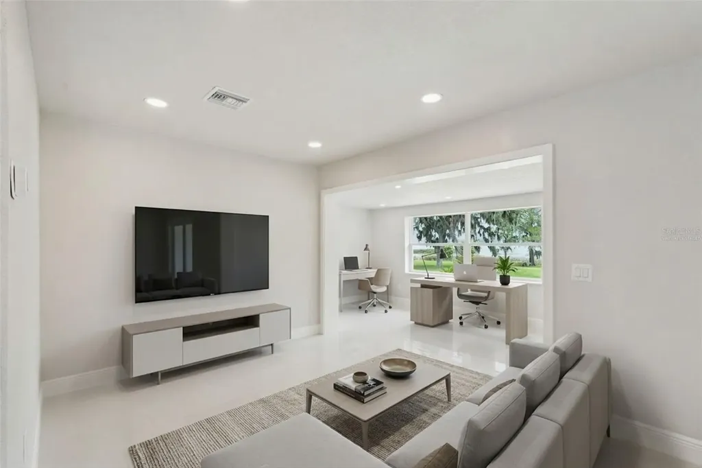 2316 N Griffin Drive Leesburg FL 34748
