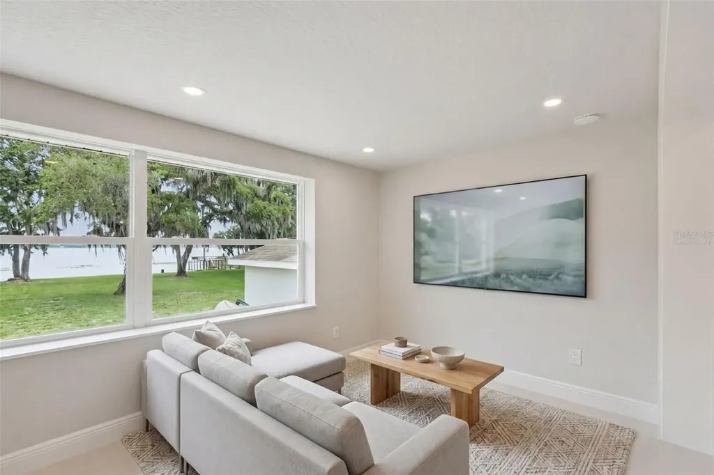 2316 N Griffin Drive Leesburg FL 34748
