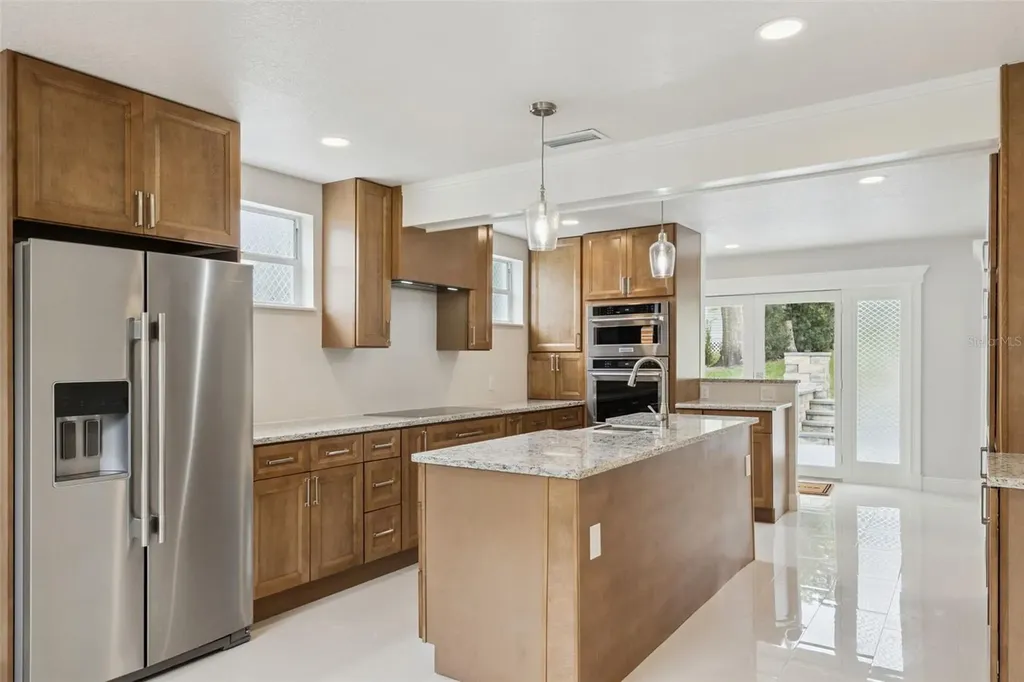 2316 N Griffin Drive Leesburg FL 34748