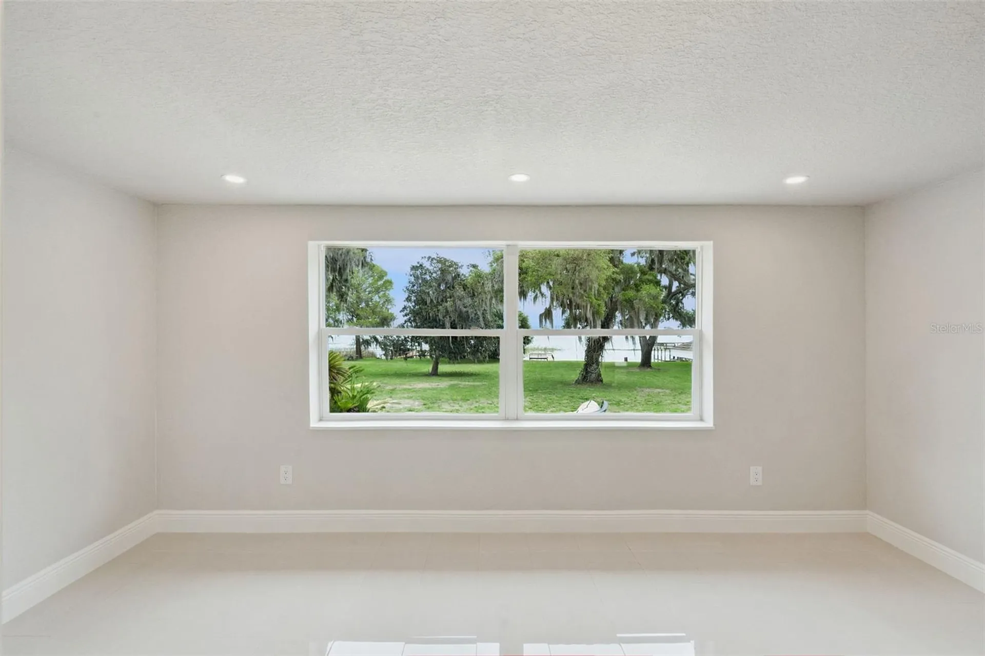 2316 N Griffin Drive Leesburg FL 34748