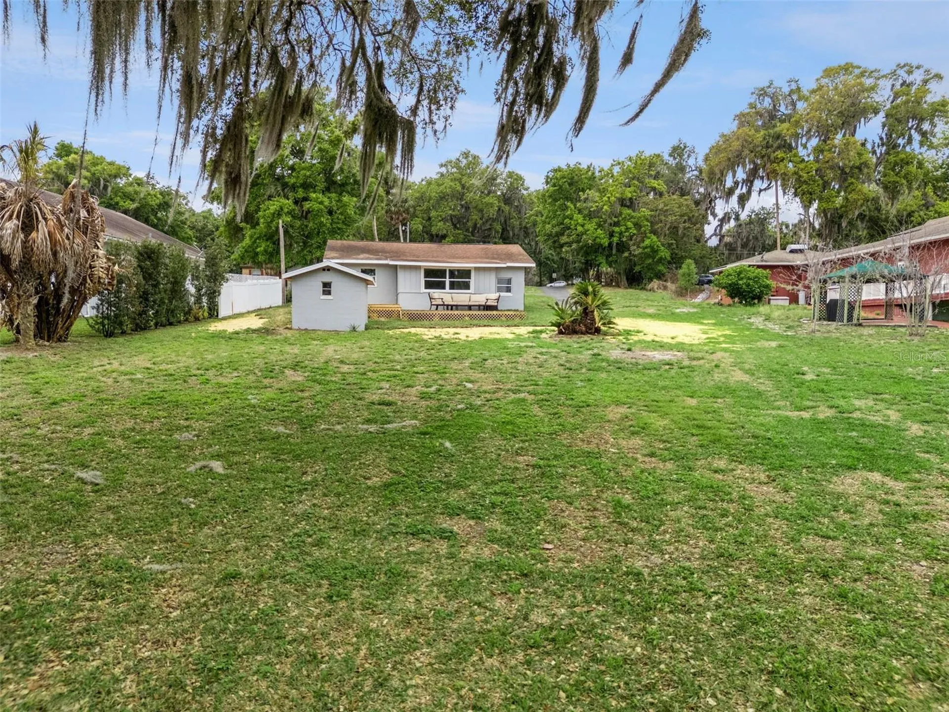 2316 N Griffin Drive Leesburg FL 34748