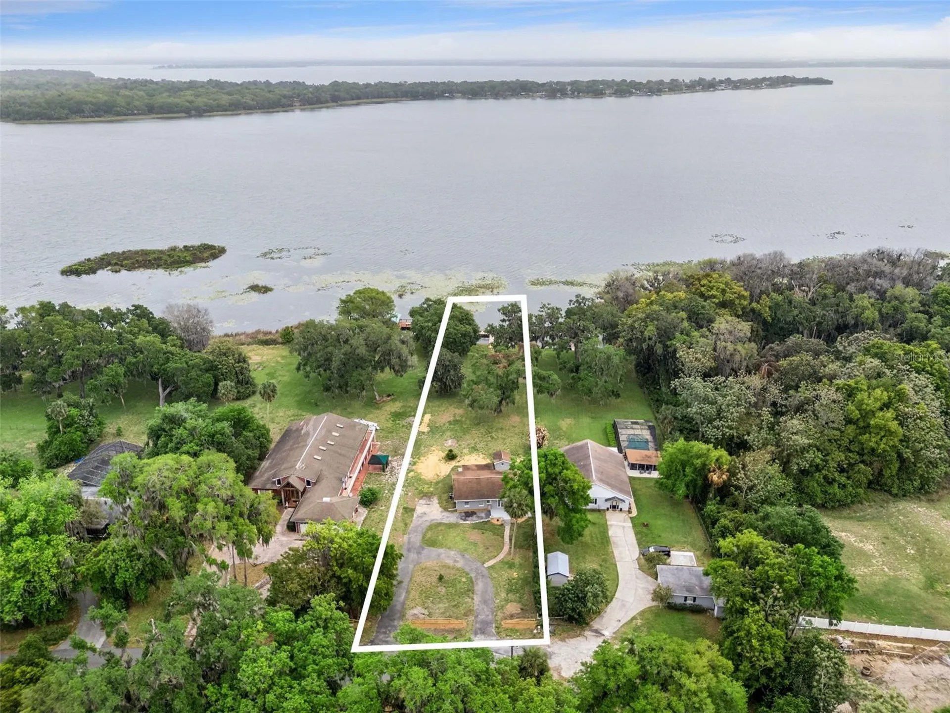 2316 N Griffin Drive Leesburg FL 34748