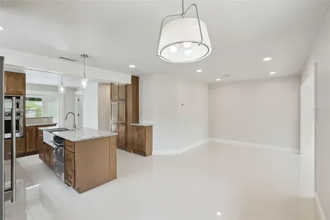 2316 N Griffin Drive Leesburg FL 34748