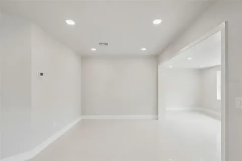 2316 N Griffin Drive Leesburg FL 34748
