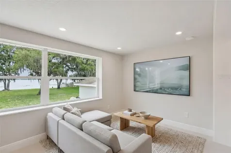 2316 N Griffin Drive Leesburg FL 34748