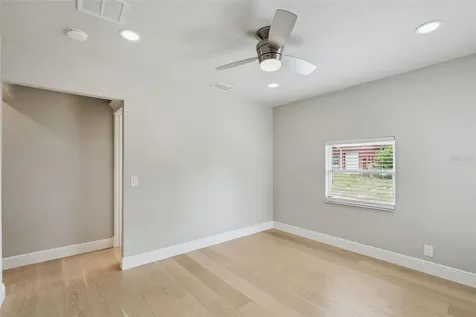2316 N Griffin Drive Leesburg FL 34748