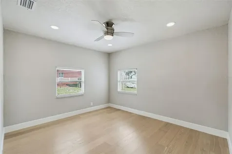 2316 N Griffin Drive Leesburg FL 34748