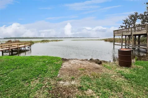 2316 N Griffin Drive Leesburg FL 34748