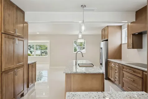 2316 N Griffin Drive Leesburg FL 34748