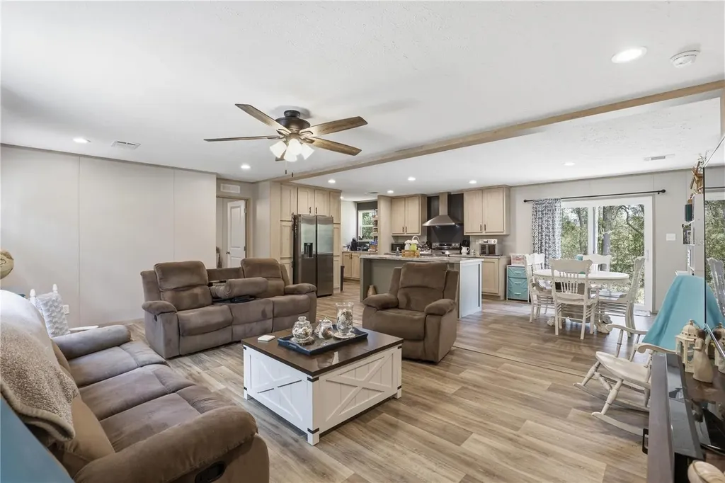 29578 SW 63rd Avenue Newberry FL 32669