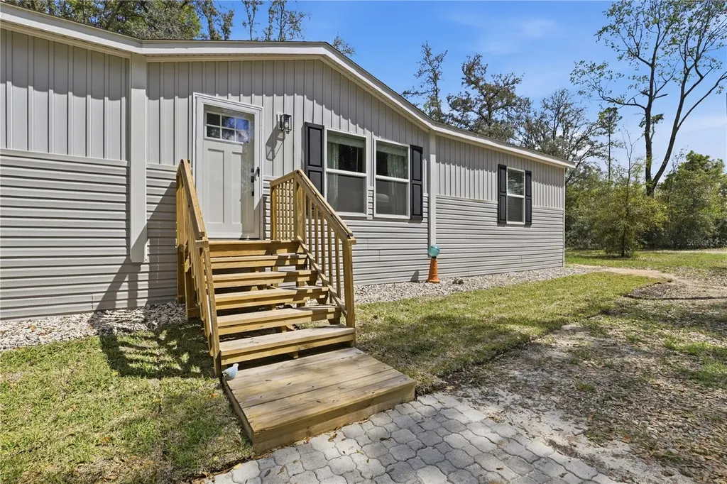 29578 SW 63rd Avenue Newberry FL 32669