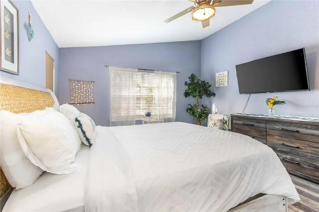 815 Florida Avenue Palm Harbor FL 34683