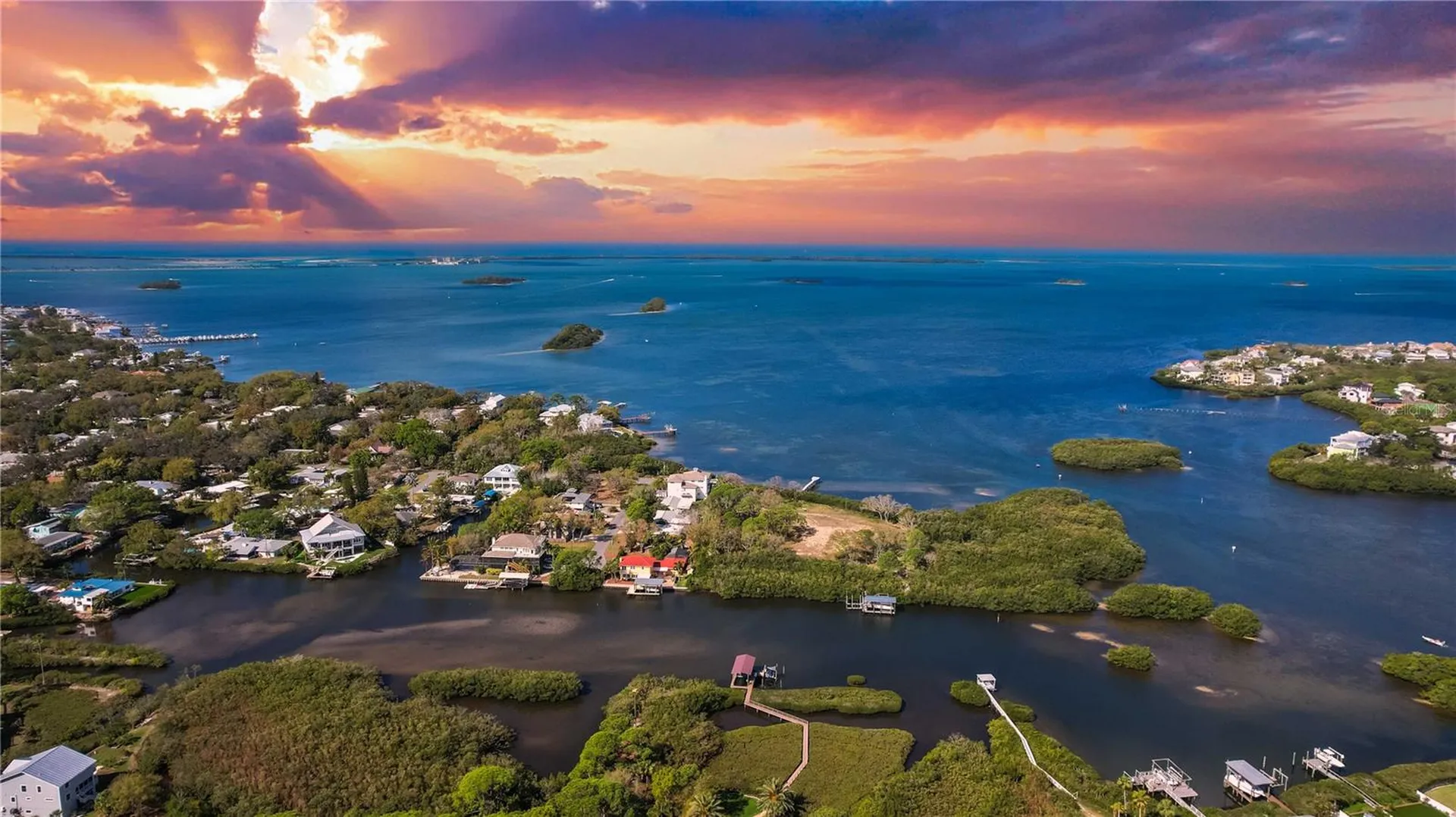 815 Florida Avenue Palm Harbor FL 34683