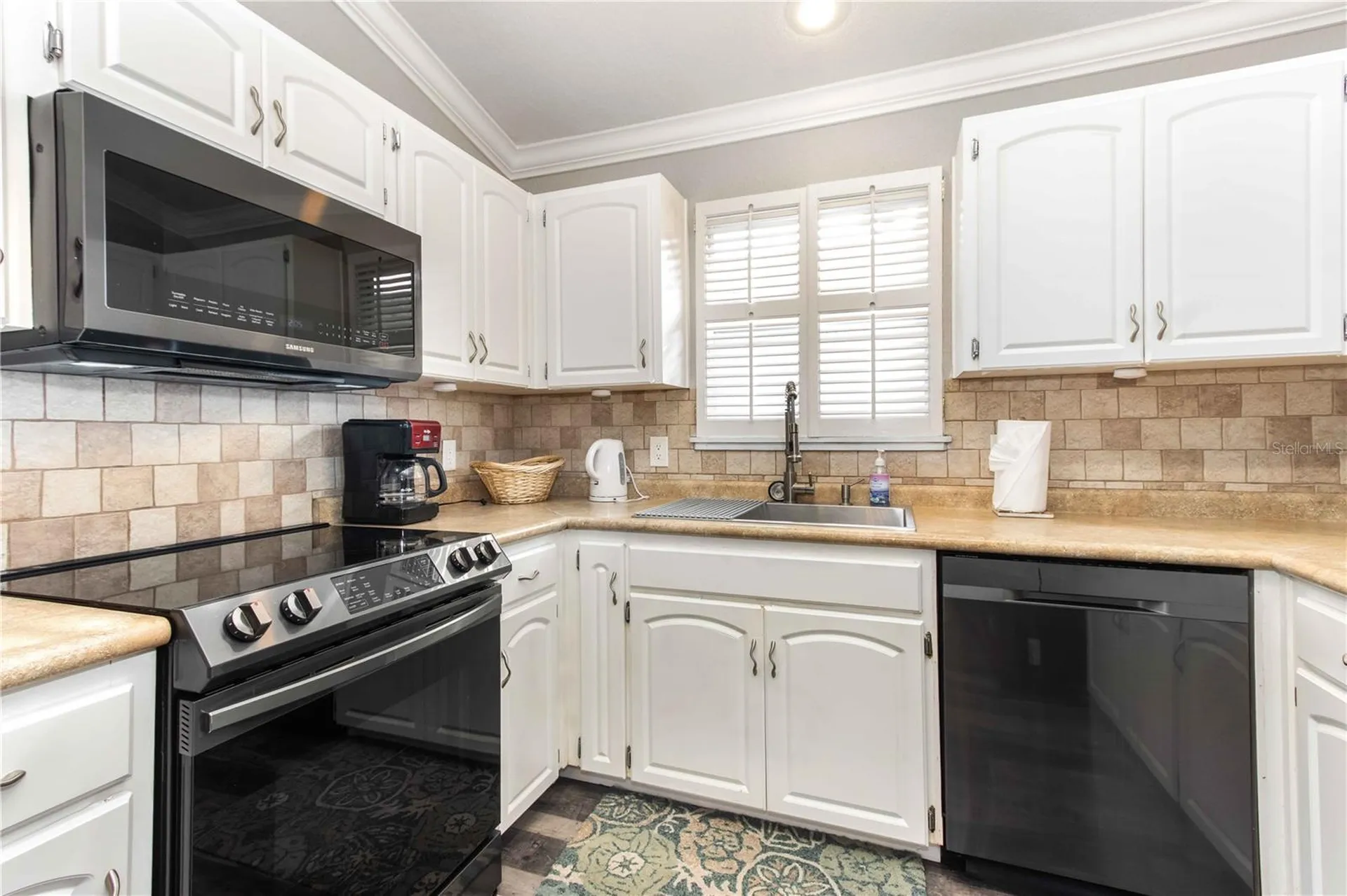 815 Florida Avenue Palm Harbor FL 34683
