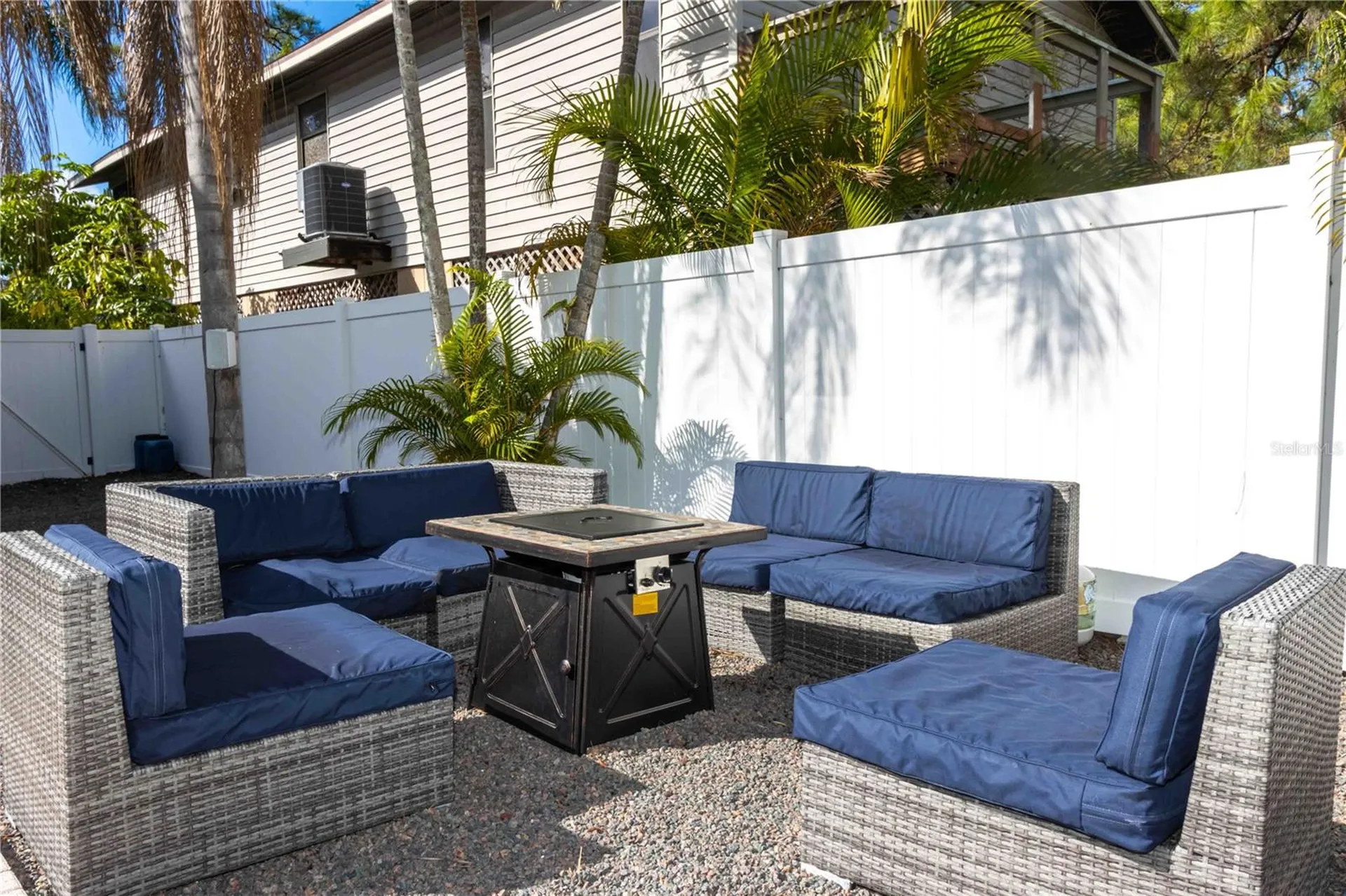 815 Florida Avenue Palm Harbor FL 34683