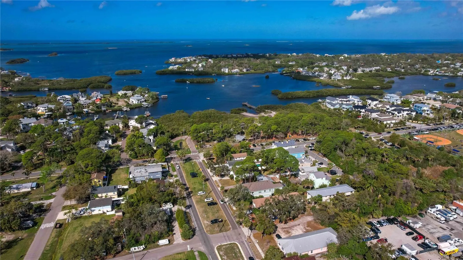 815 Florida Avenue Palm Harbor FL 34683
