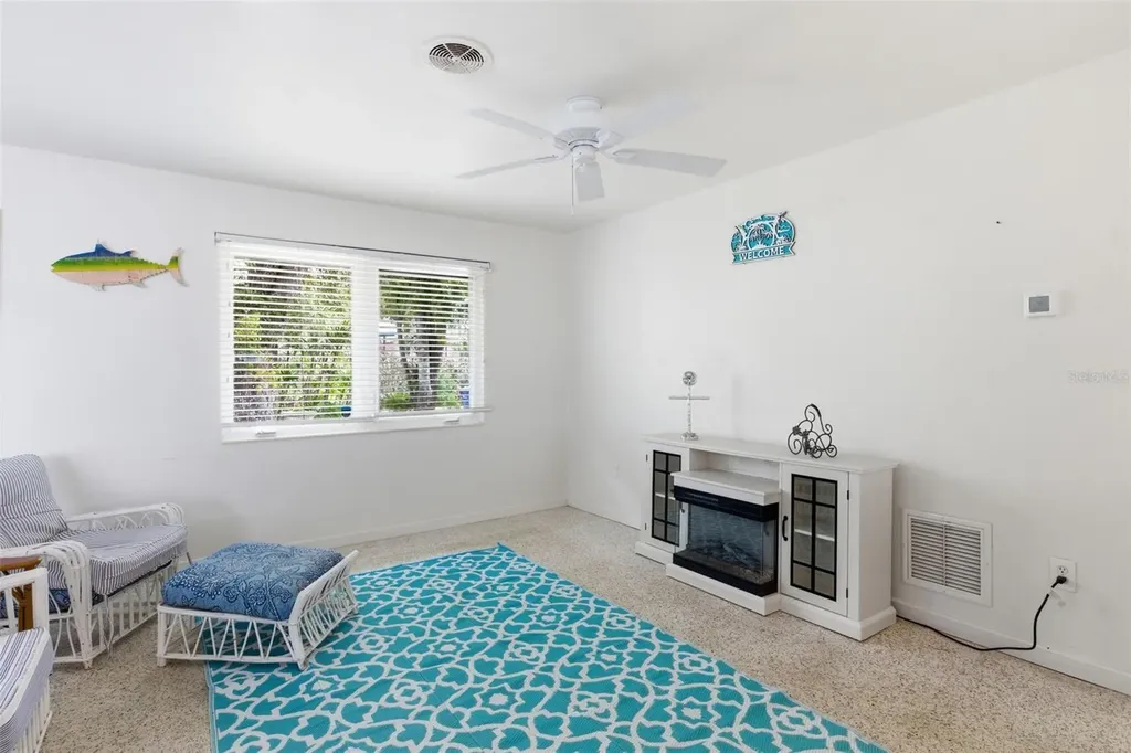 528 Ralph Street Siesta Key FL 34242