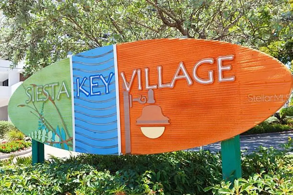 528 Ralph Street Siesta Key FL 34242