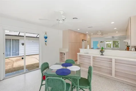 528 Ralph Street Siesta Key FL 34242