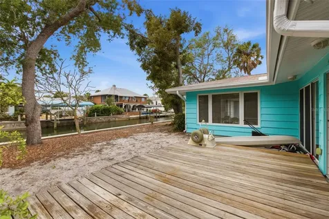 528 Ralph Street Siesta Key FL 34242