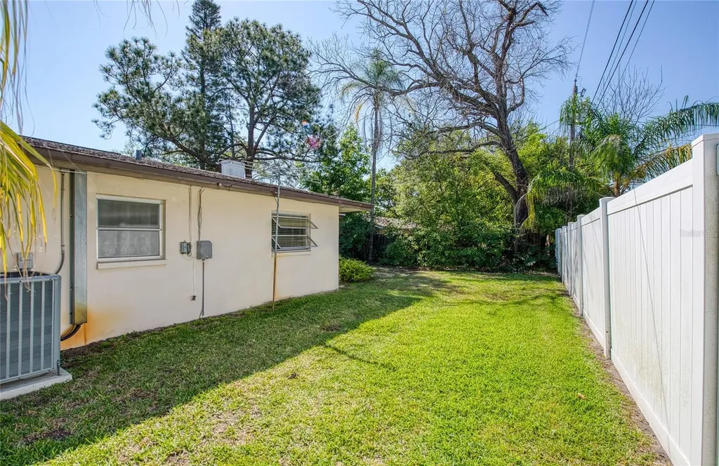 1631 Chateau Drive Clearwater FL 33756