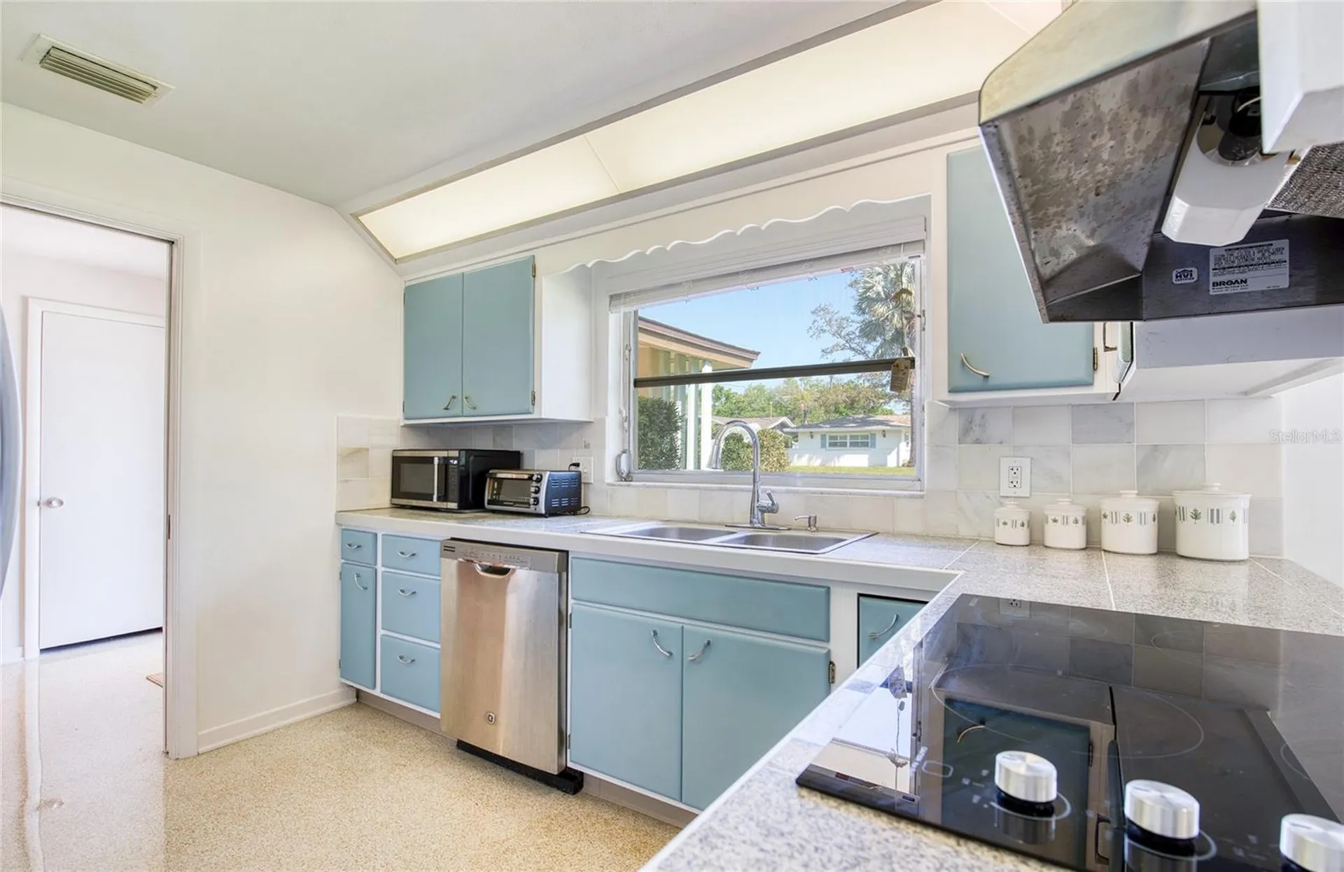 1631 Chateau Drive Clearwater FL 33756