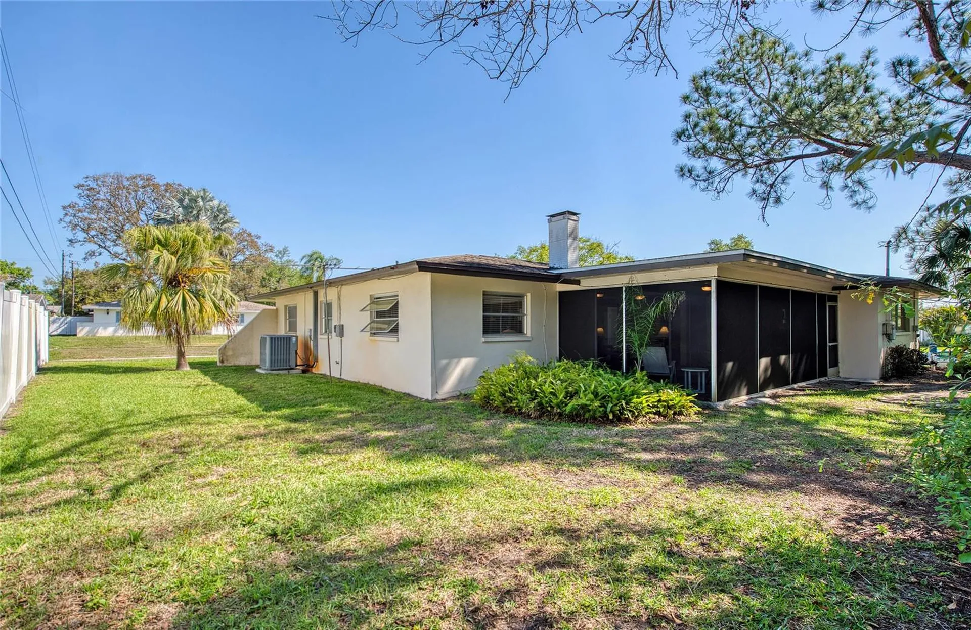 1631 Chateau Drive Clearwater FL 33756