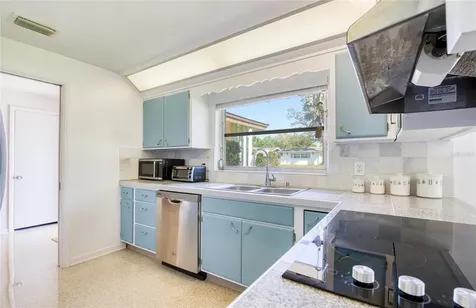 1631 Chateau Drive Clearwater FL 33756