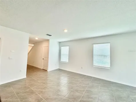 35629 Kinsey Point Zephyrhills FL 33541