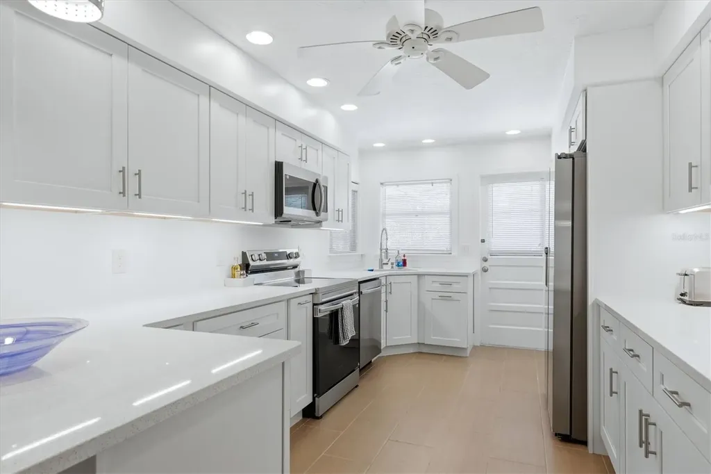 616 Lyons Lane Longboat Key FL 34228
