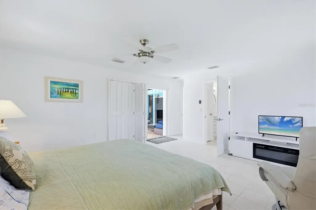 616 Lyons Lane Longboat Key FL 34228