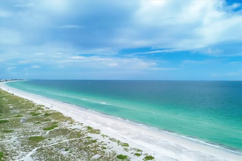 616 Lyons Lane Longboat Key FL 34228