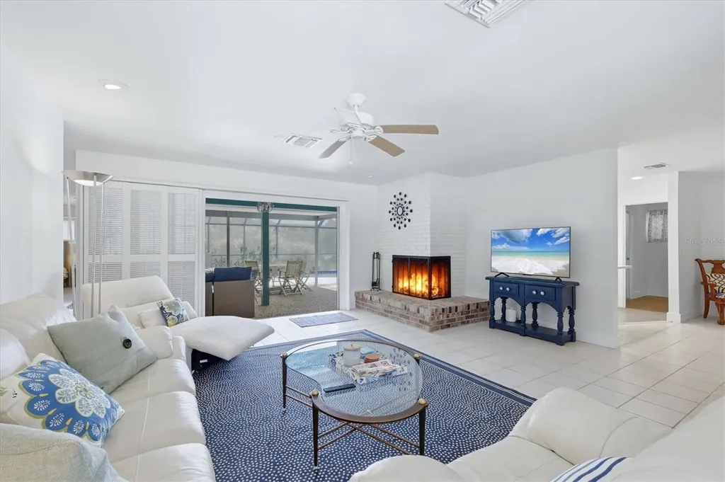 616 Lyons Lane Longboat Key FL 34228