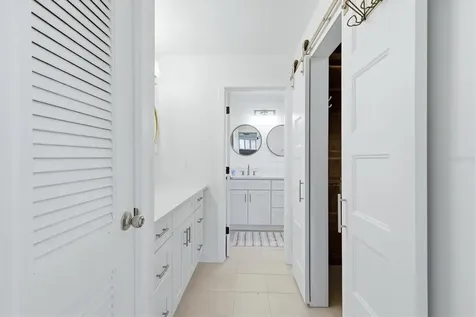 616 Lyons Lane Longboat Key FL 34228