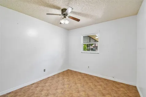 13635 Berkshire Court Grand Island FL 32735